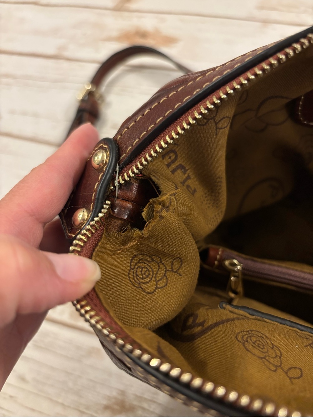 PIJUSHI Embossed Genuine Brown Leather Satchel and Crossbody Bag/Wristlet Set - Picture 16 of 16